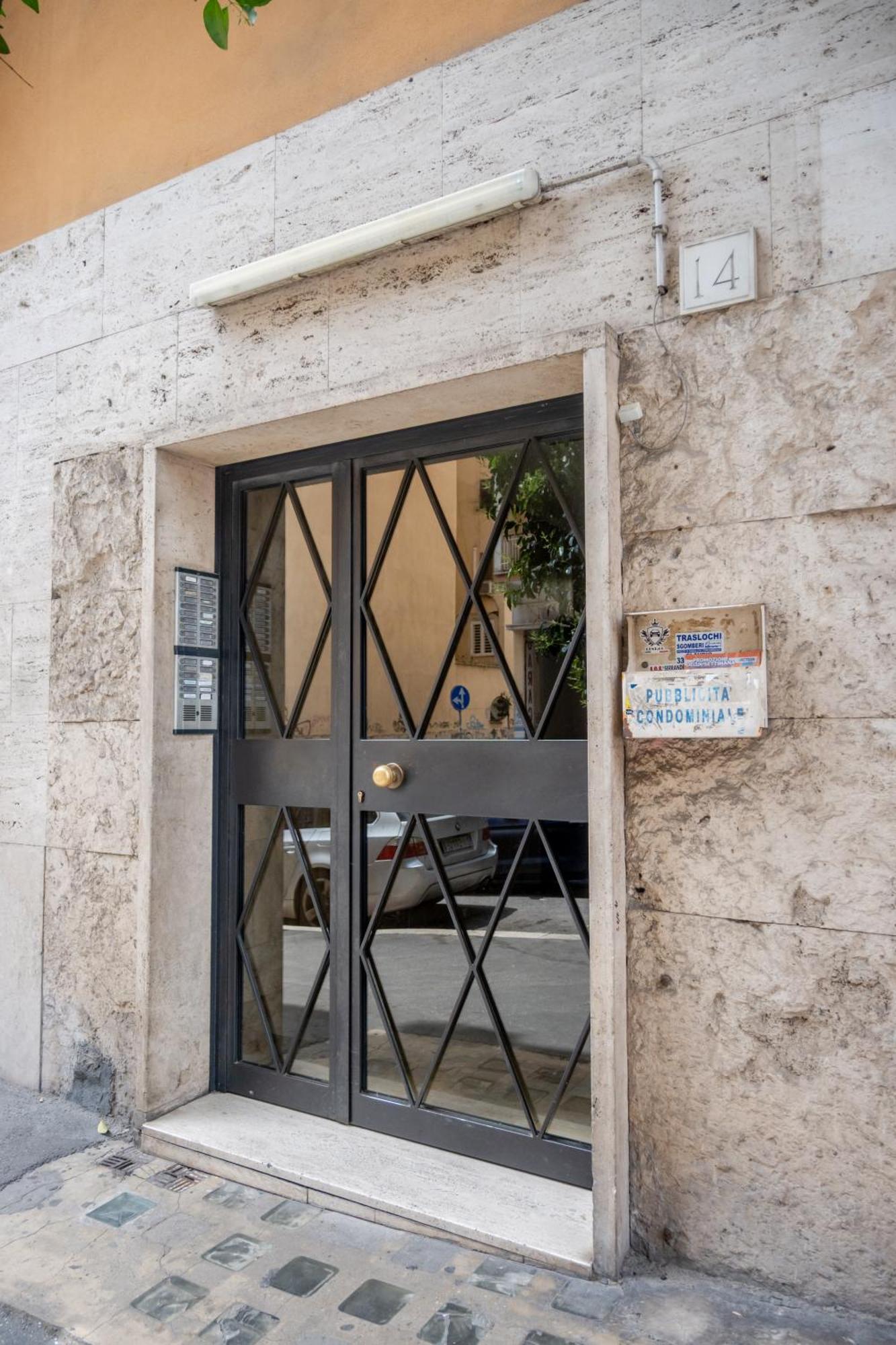 Cerroni'S Corner Apartment Rome Exterior photo